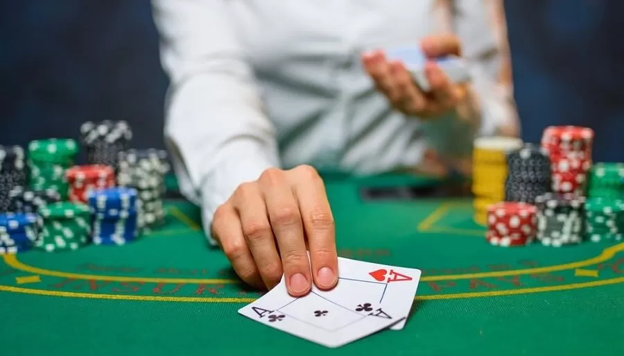 Thế bài baccarat là gì? (ảnh minh họa)